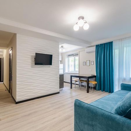 Artal Apartment On Obolonsky Avenue 16 Kiev Esterno foto