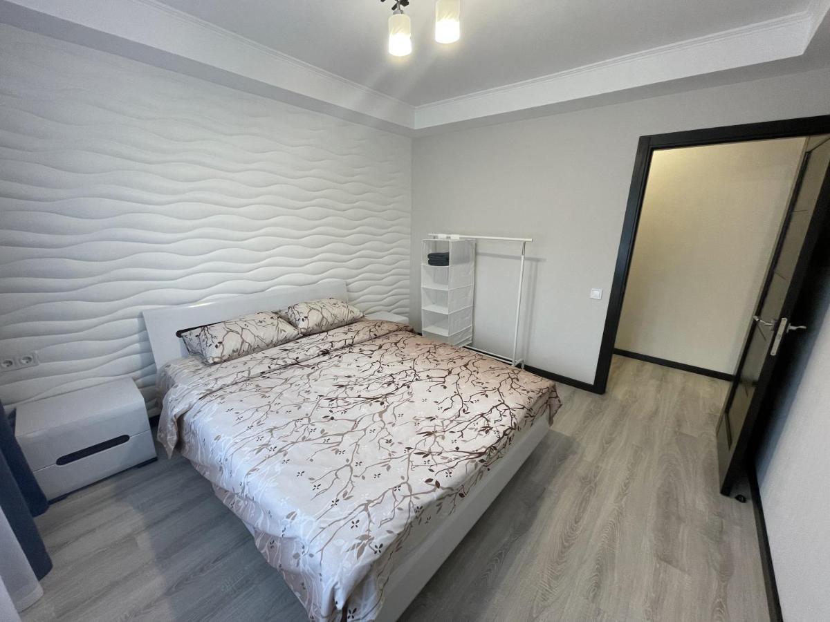 Artal Apartment On Obolonsky Avenue 16 Kiev Esterno foto