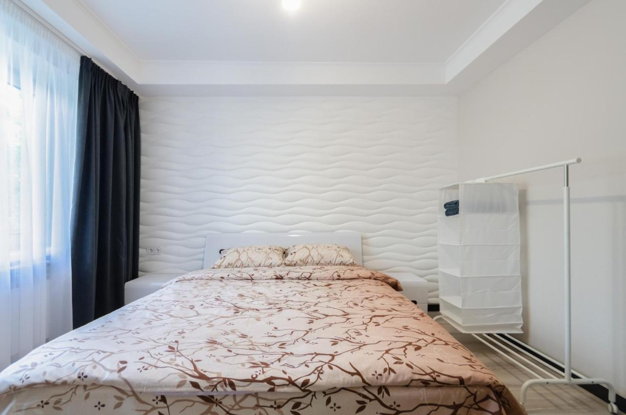 Artal Apartment On Obolonsky Avenue 16 Kiev Esterno foto